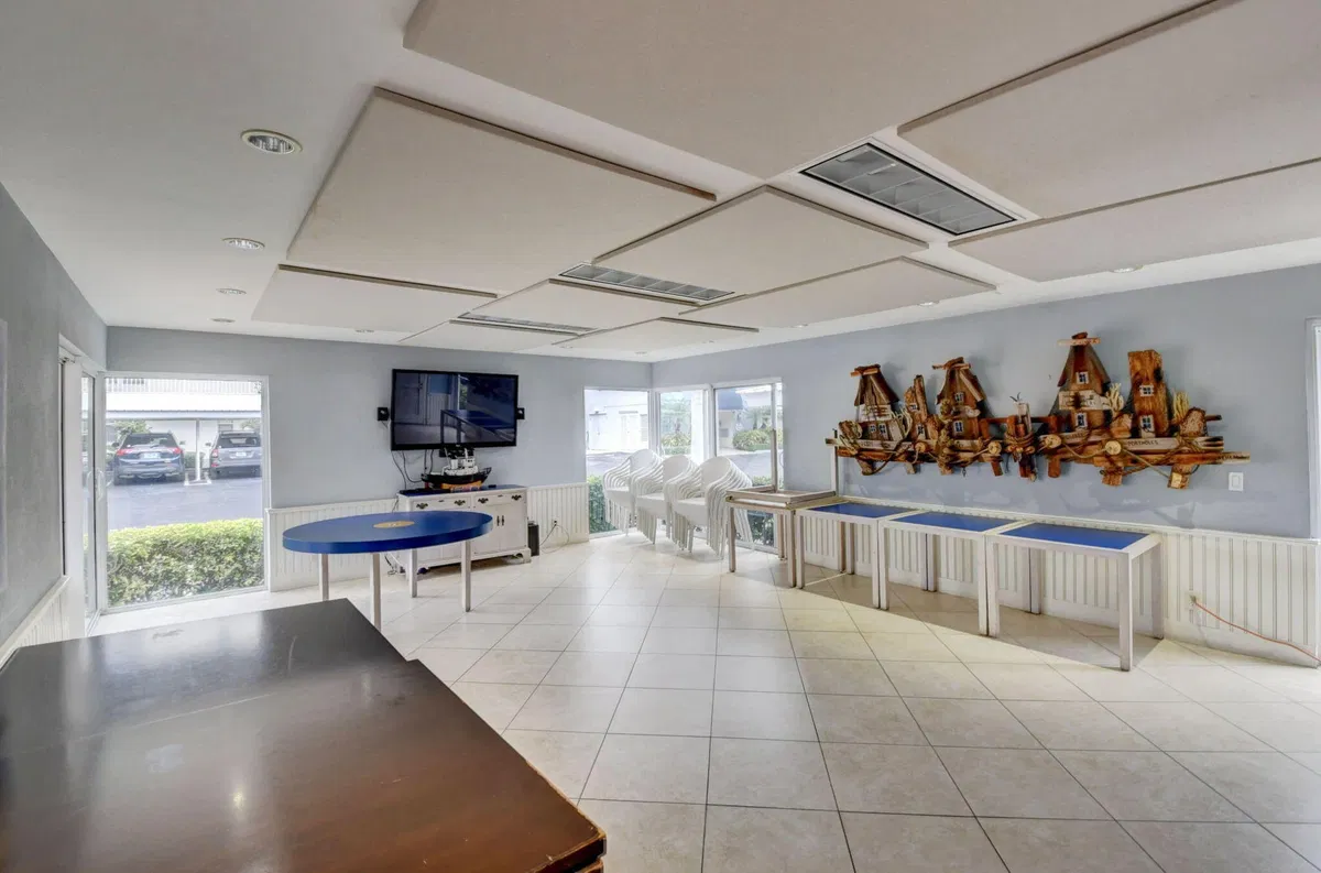 Unit 4205 photo 64