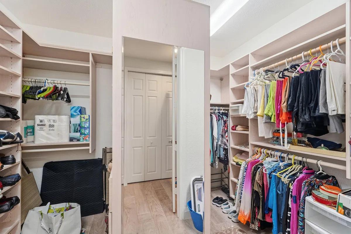 Residence photo 28