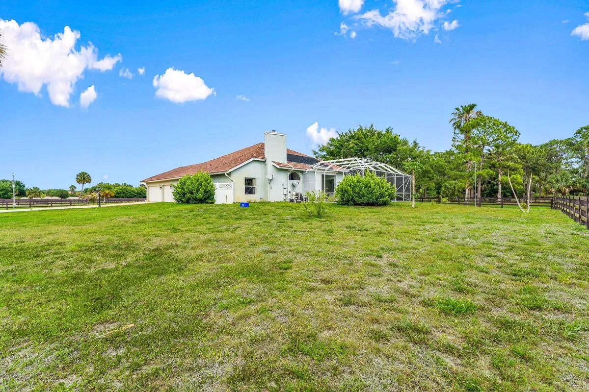 Residence photo 31