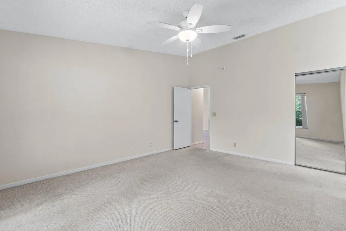 Residence photo 13