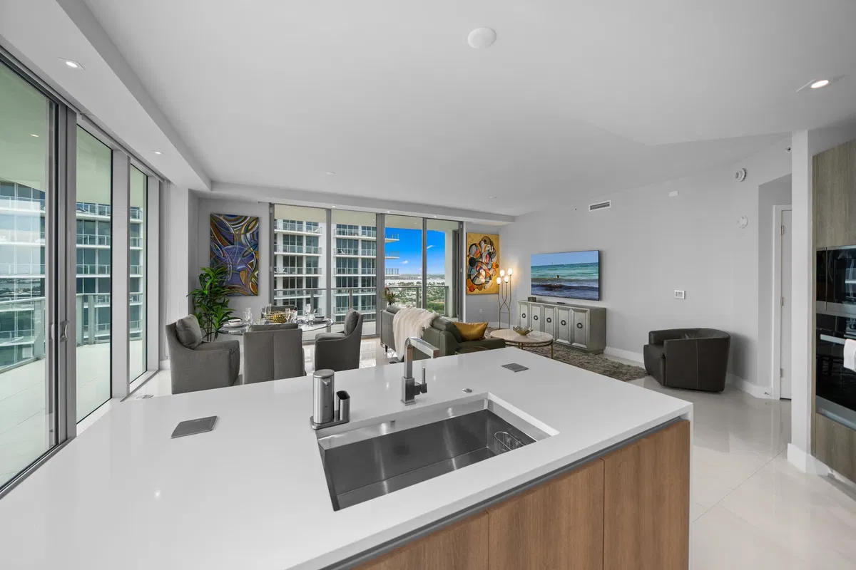 Amrit Ocean Resort & Residences Unit H-1608 photo 10