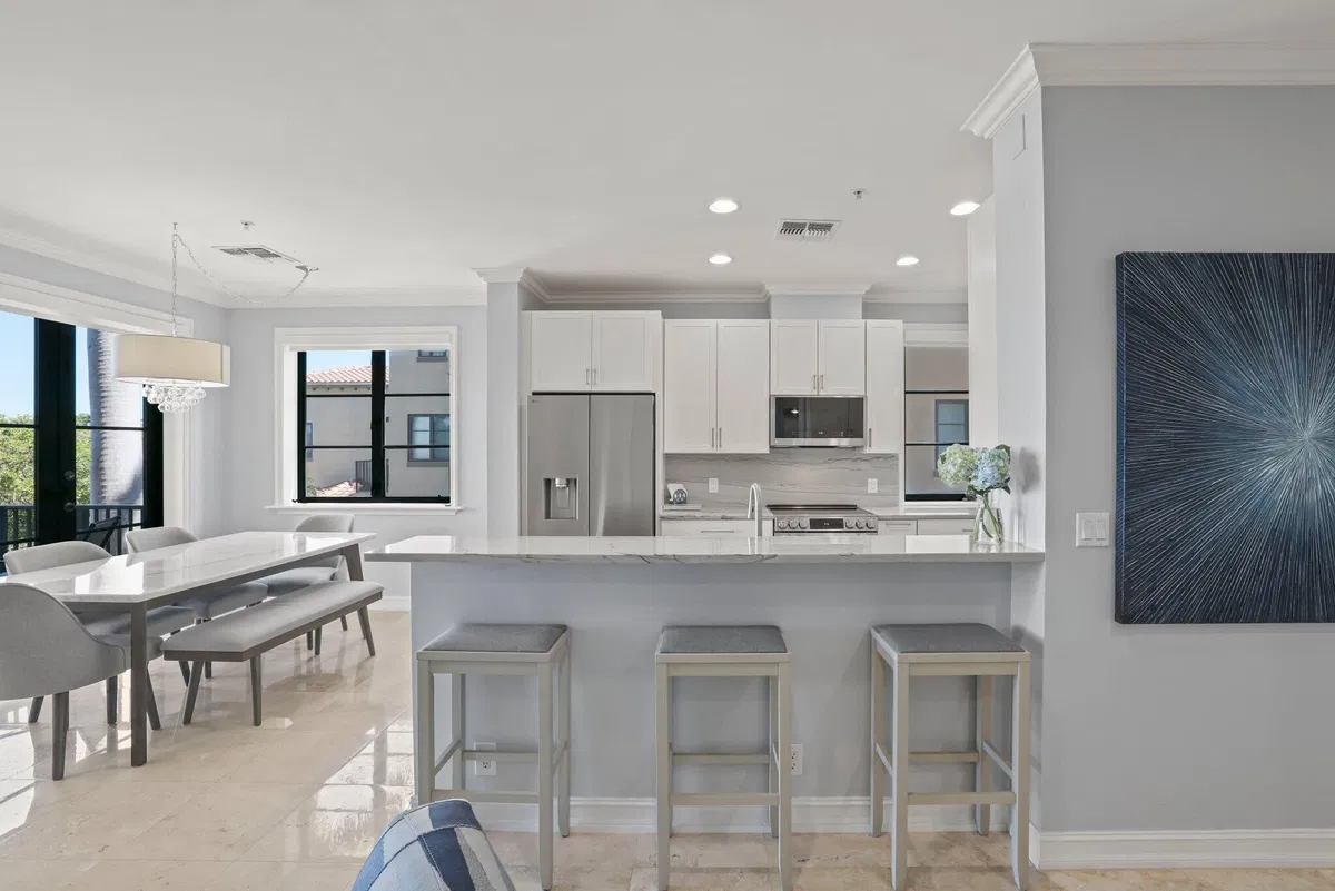 Residence photo 22