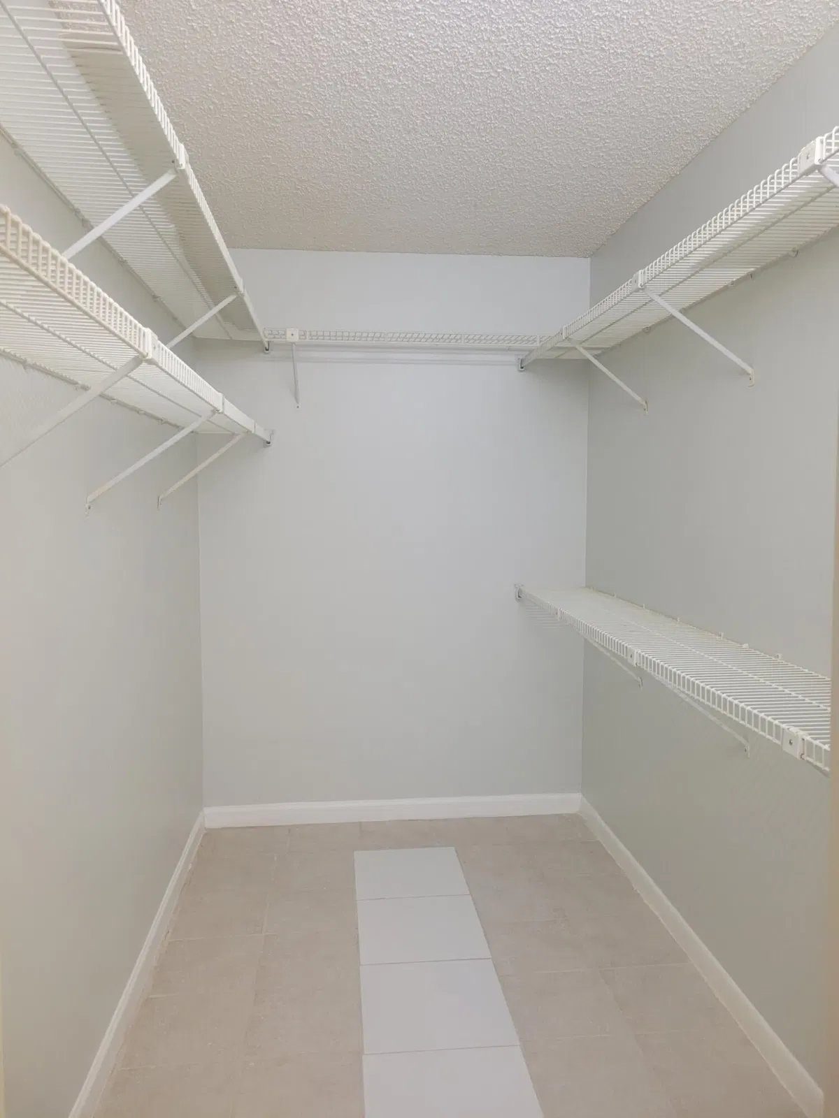  Unit 1311 photo 10