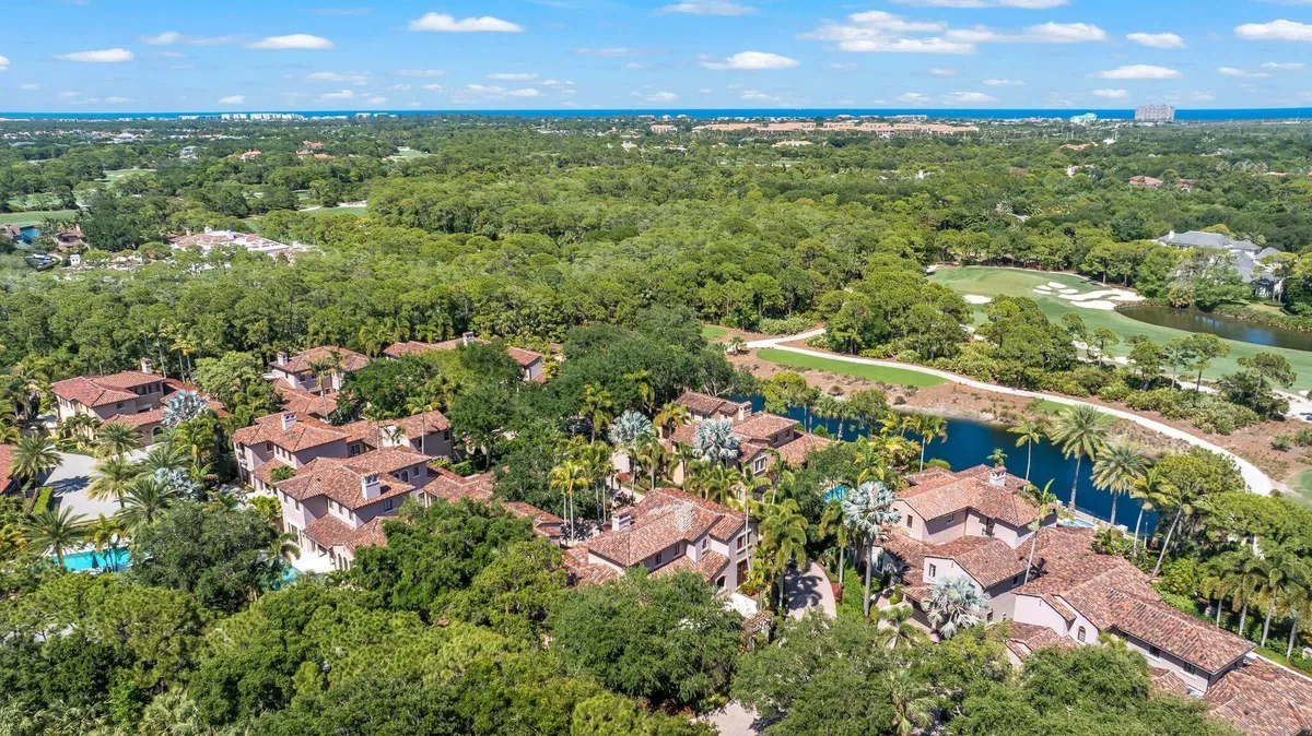 Bear's Club Residence photo 55