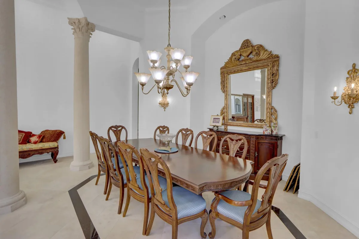 Woodfield Country Club Residence photo 7