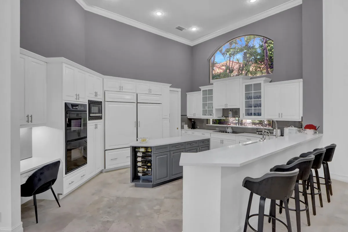 Woodfield Country Club Residence photo 10
