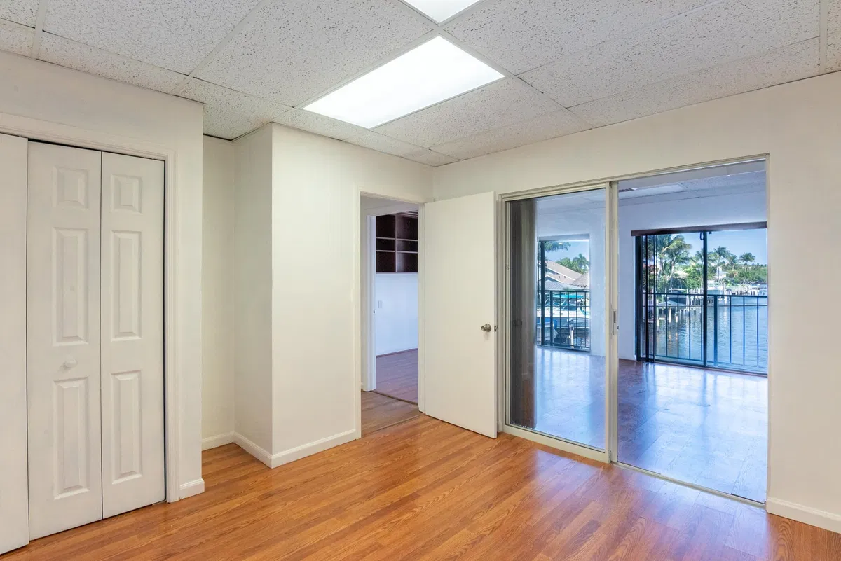  Unit 203 photo 10