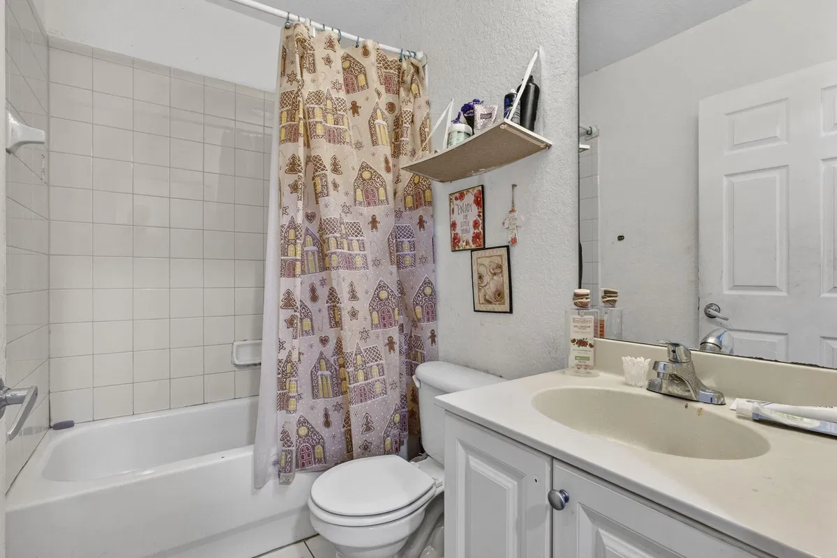 Residence photo 22