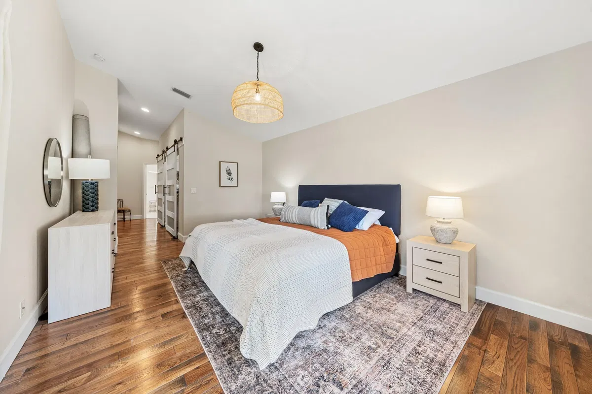 Residence photo 19