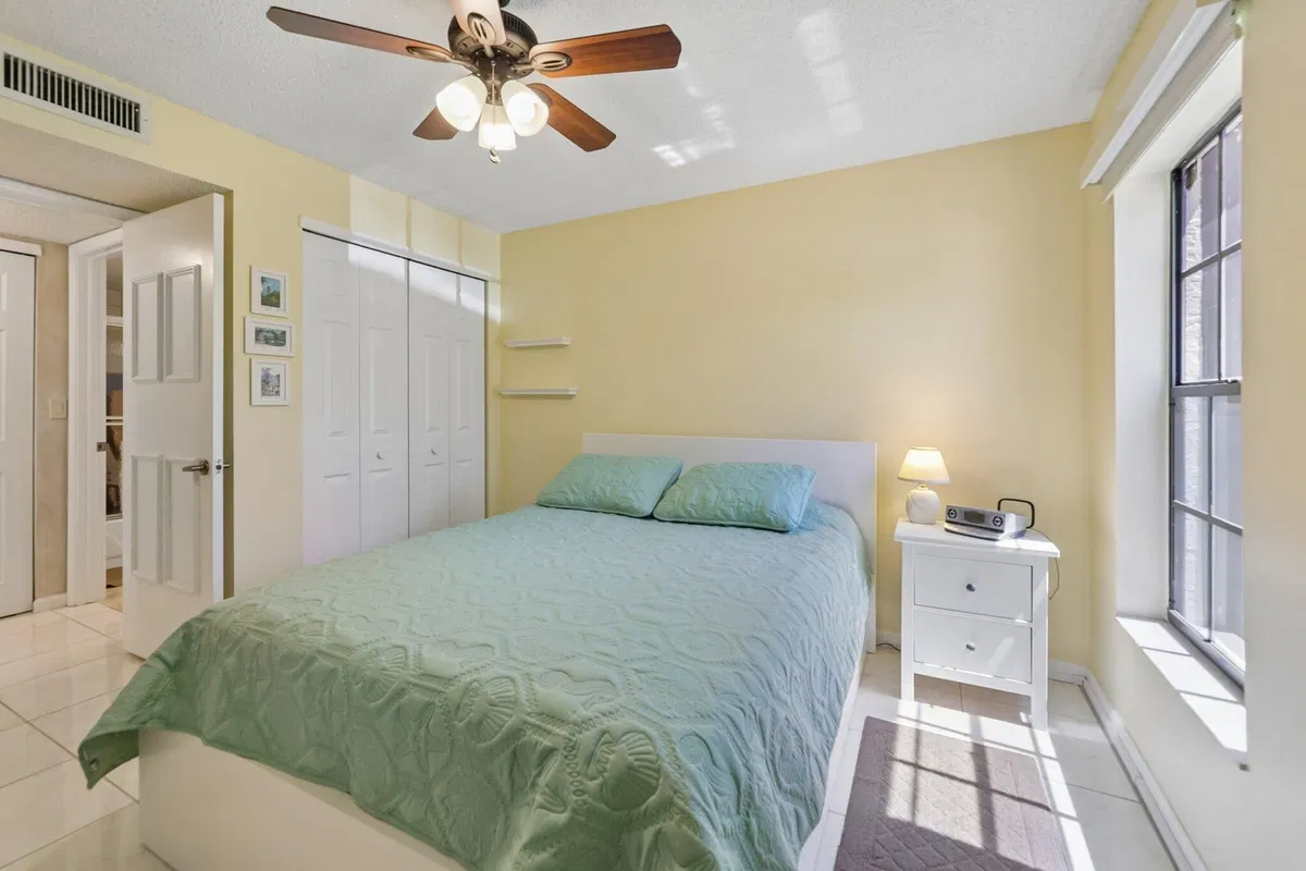  Unit 102 photo 7