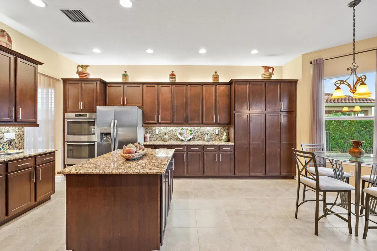 Residence photo 19