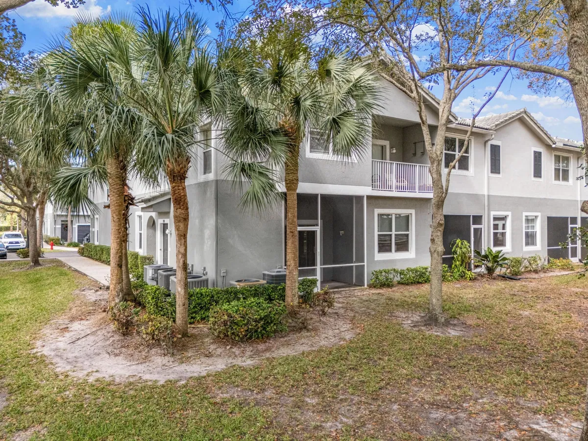 Residence photo 19