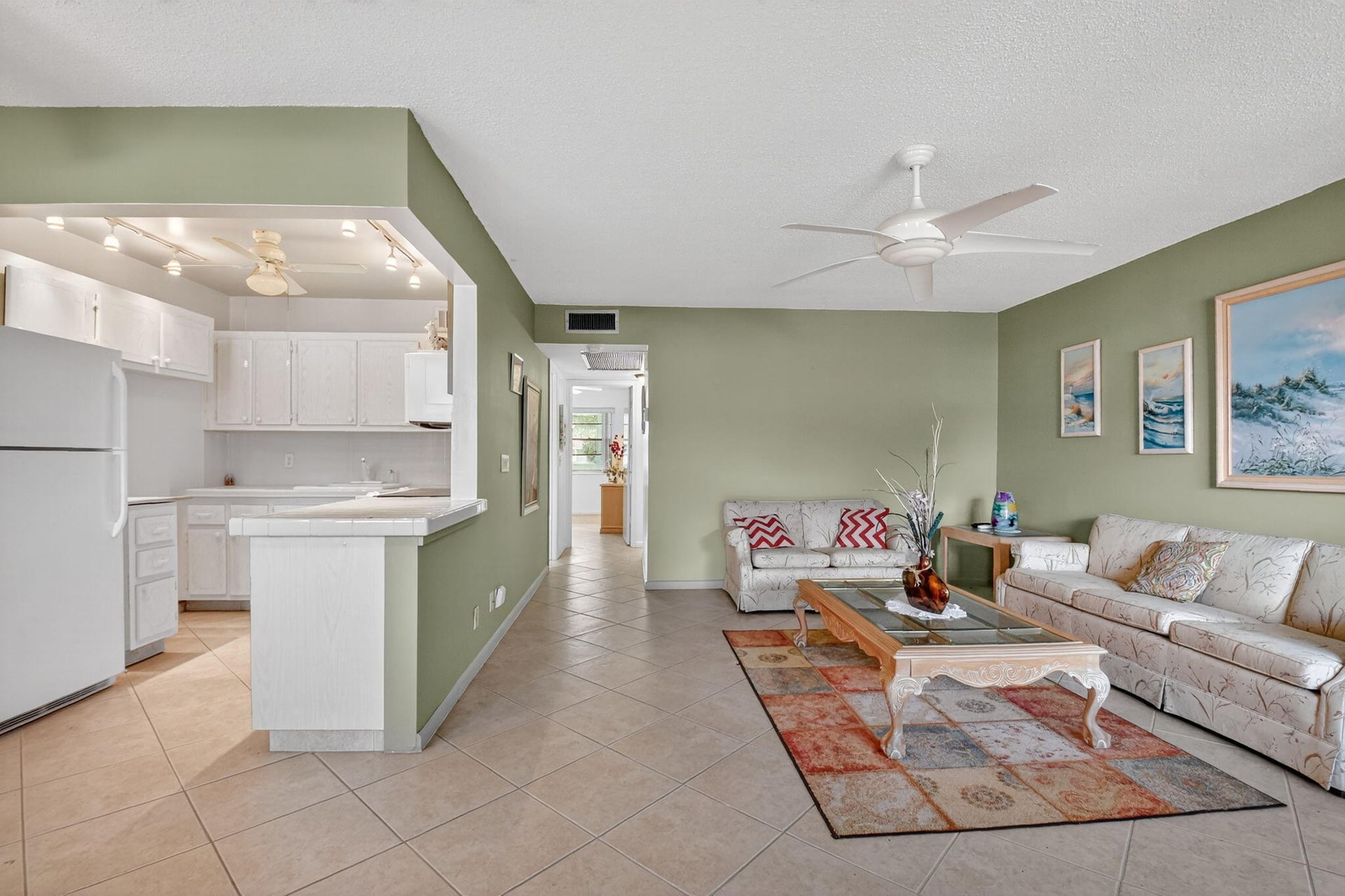 Residence photo 4