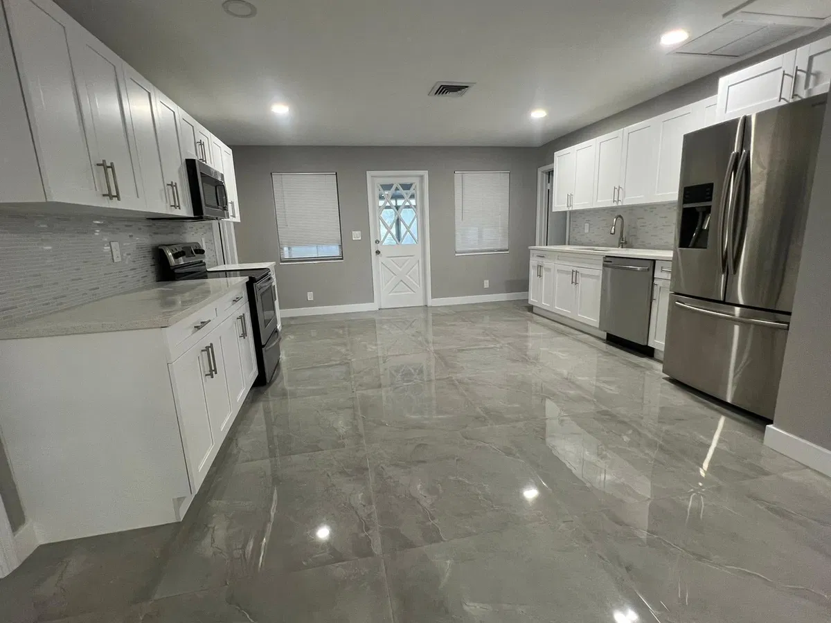 Residence photo 4