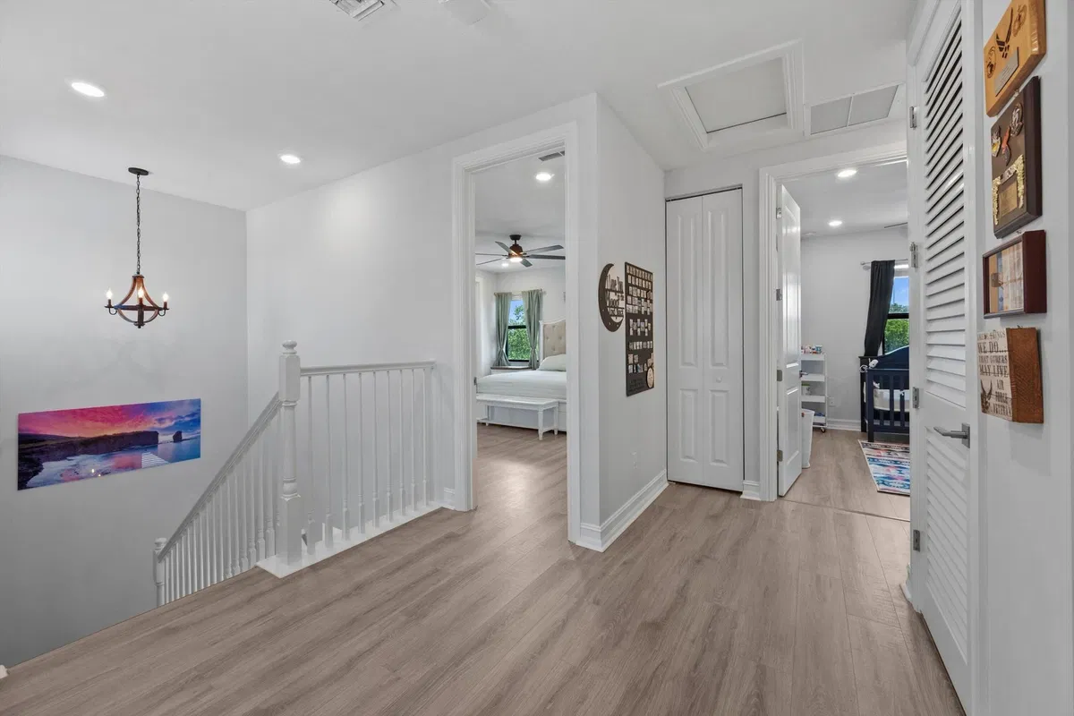 Residence photo 37