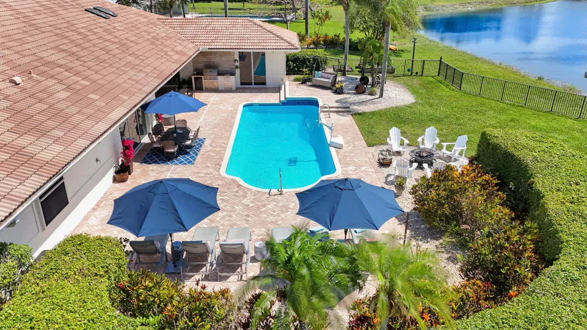 Steeplechase Residence photo 82