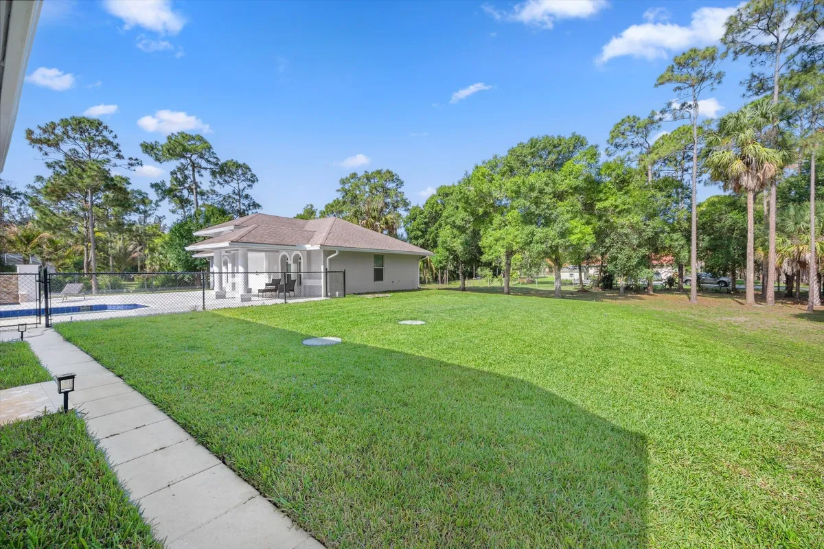 Residence photo 10