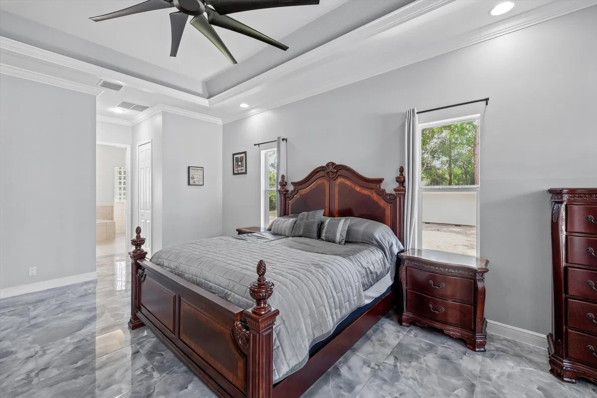 Residence photo 37