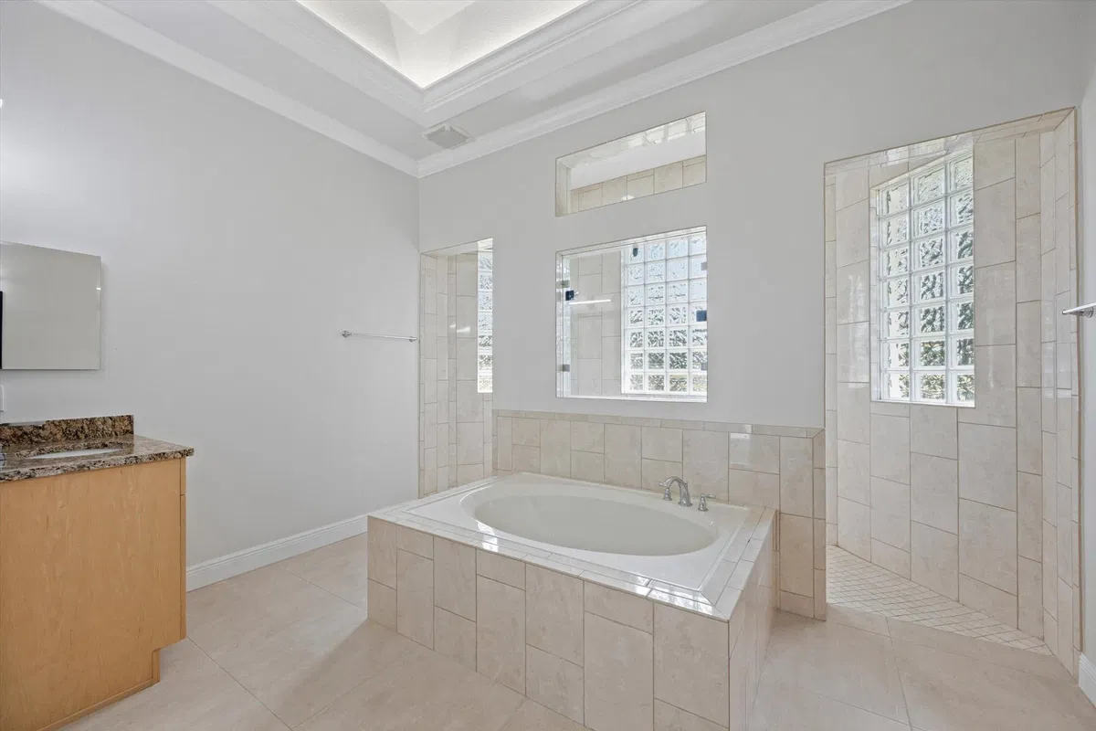 Residence photo 40