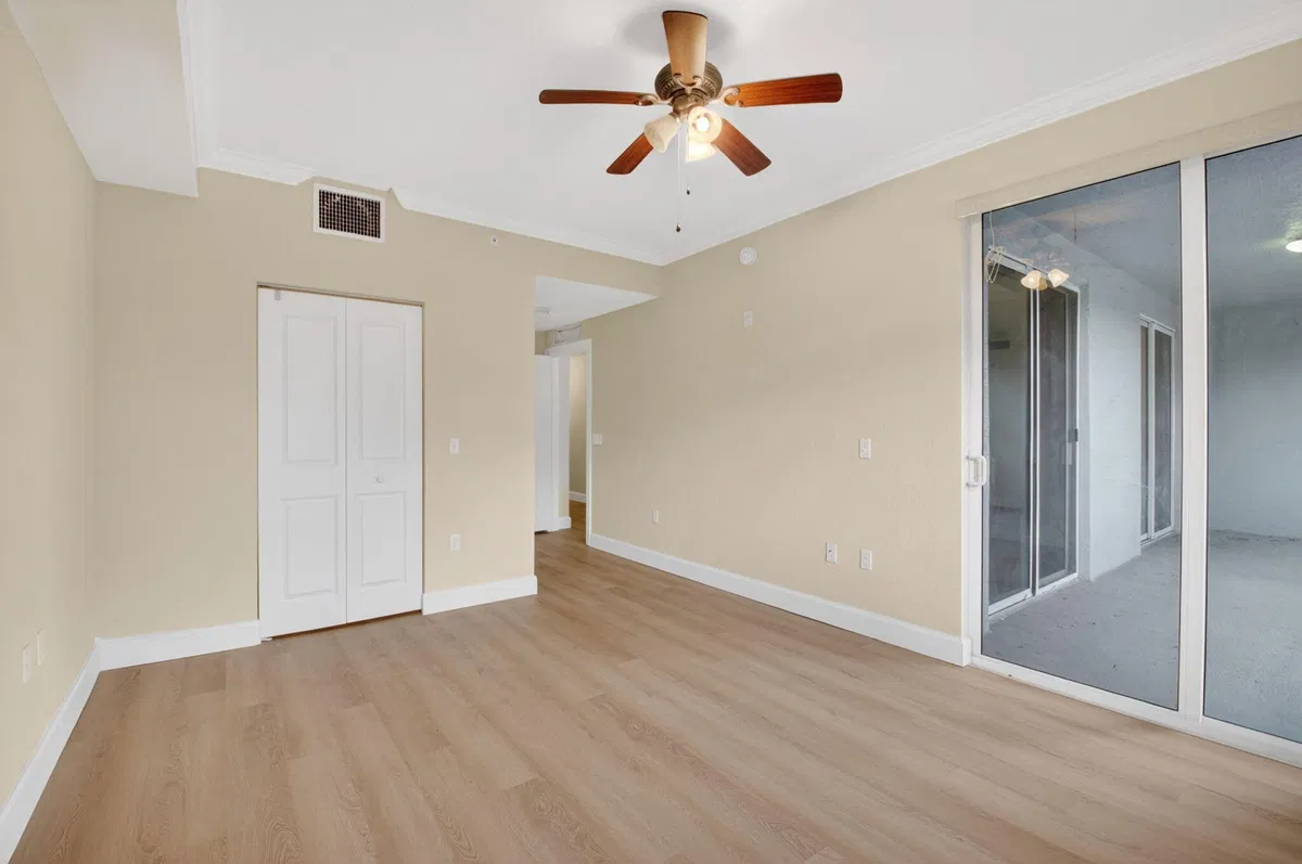 Renaissance Commons II Unit 1219 photo 22