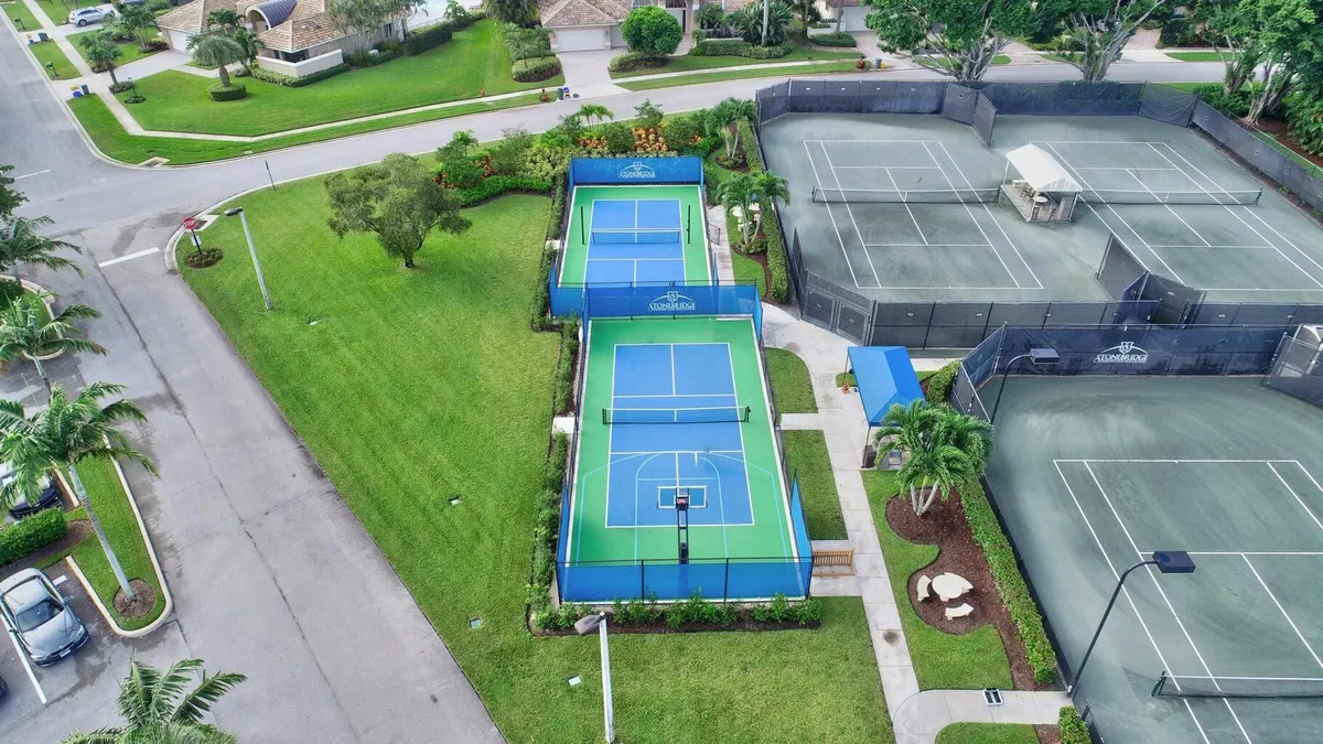Stonebridge Country Club Residence photo 82