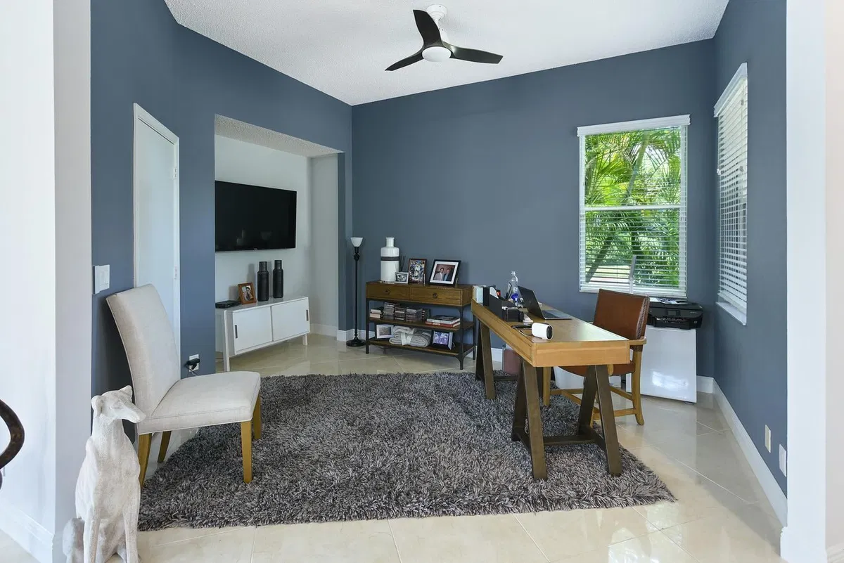 Residence photo 31