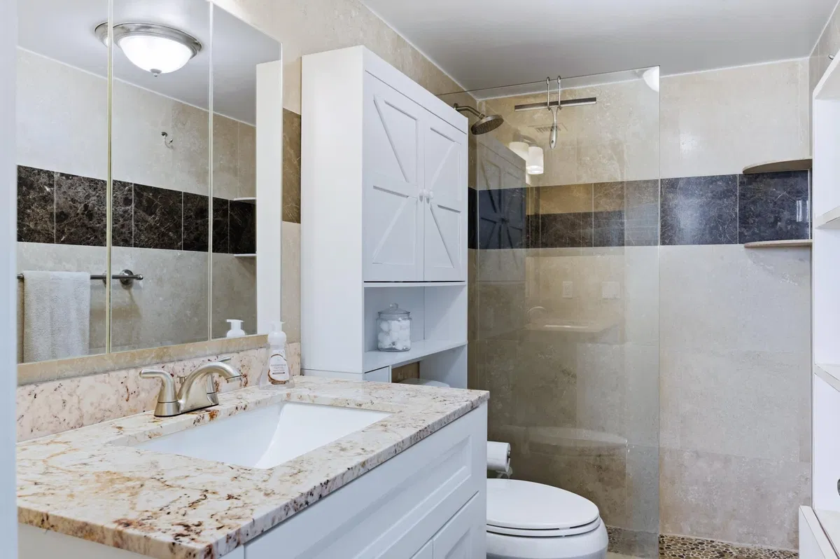 Palm Beach House Unit Unit 910 photo 13