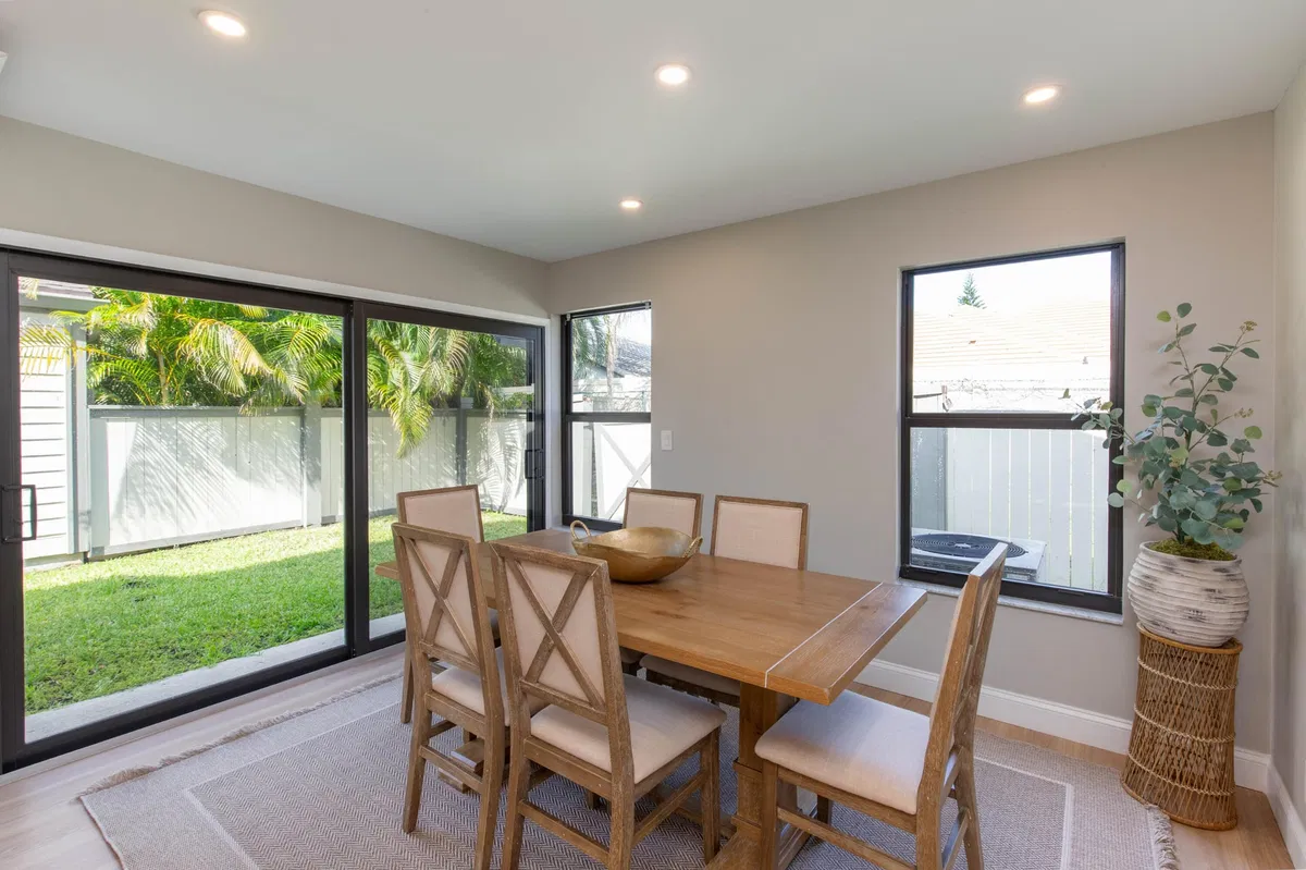 Residence photo 4