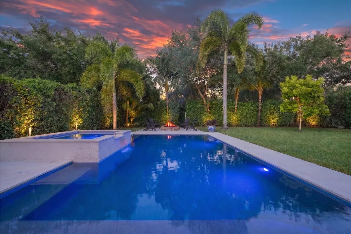 Mallory Creek Abacoa Residence
