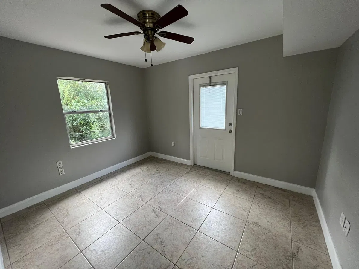 Residence photo 10