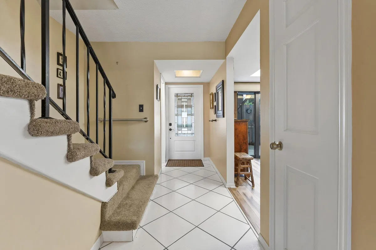 Residence photo 16
