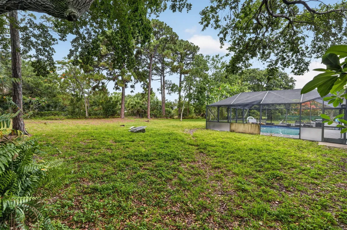 Residence photo 25