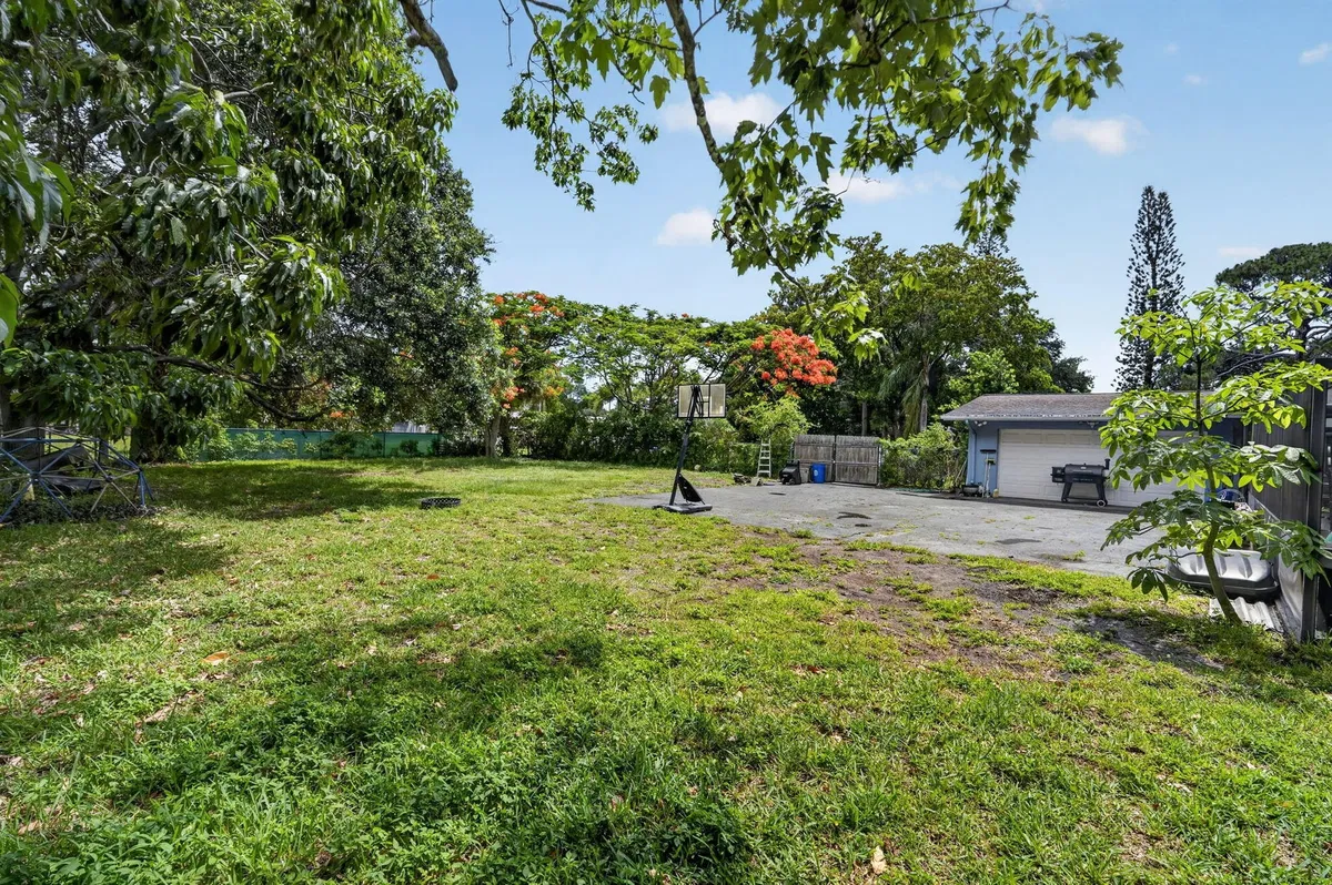 Residence photo 28