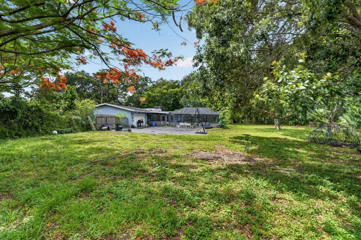 Residence photo 34