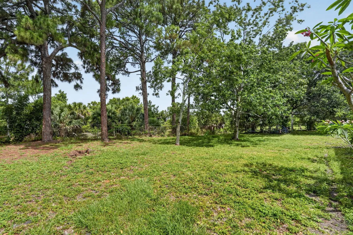 Residence photo 43