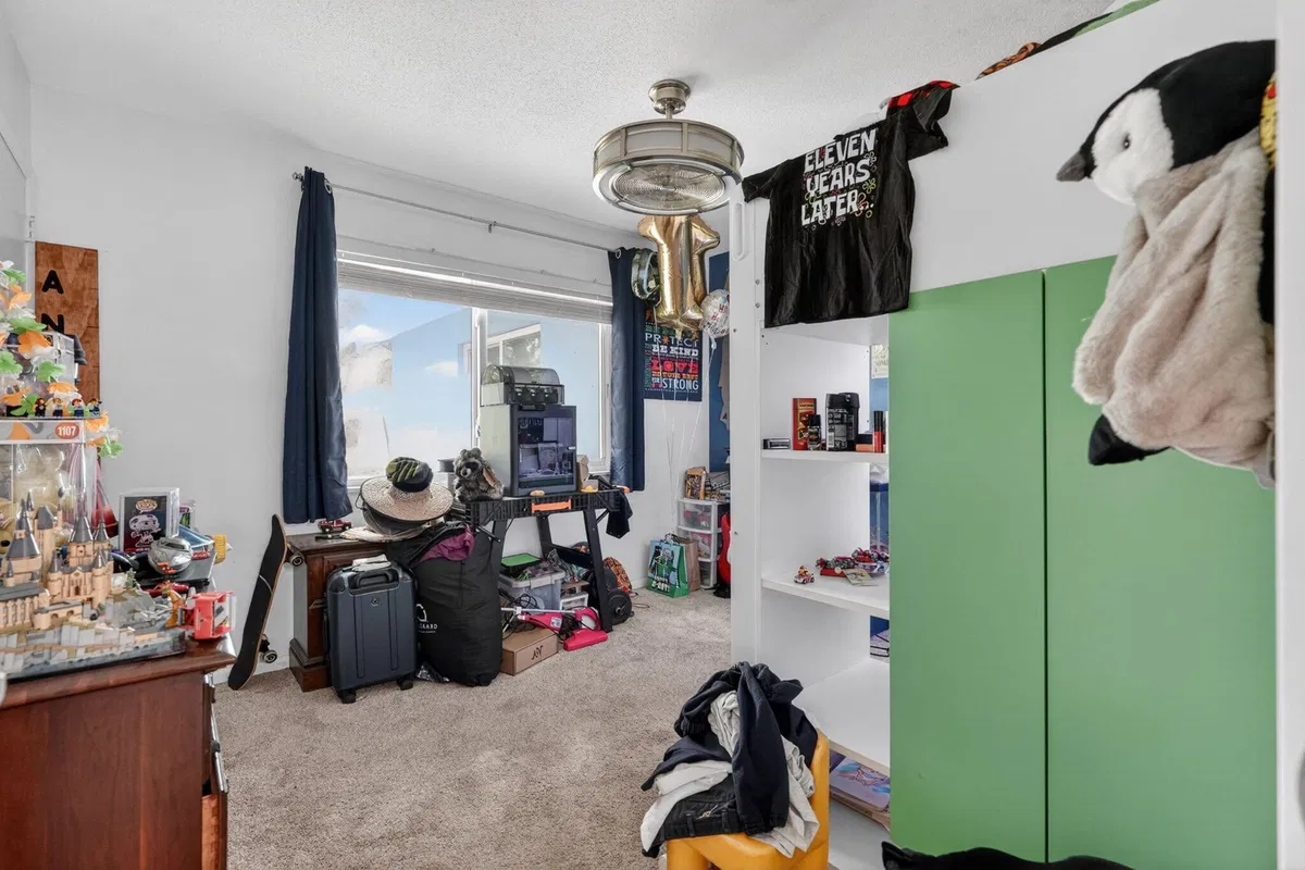 Residence photo 73