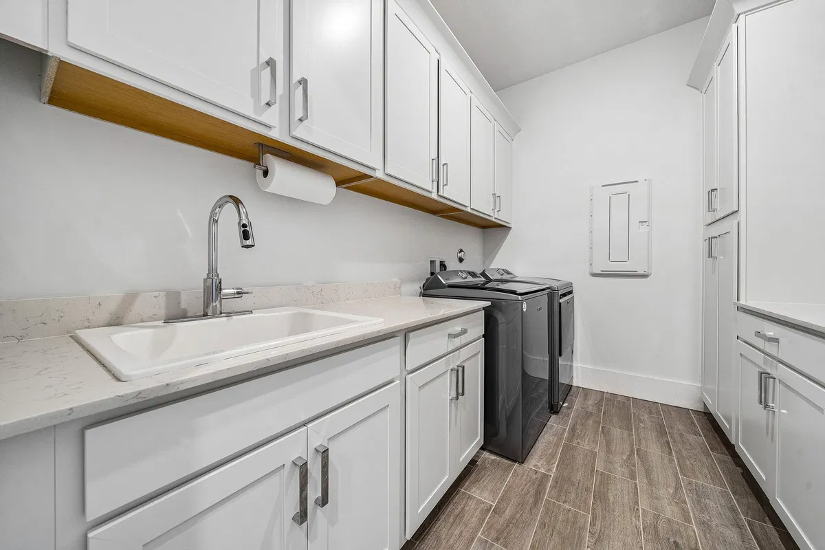 Residence photo 28