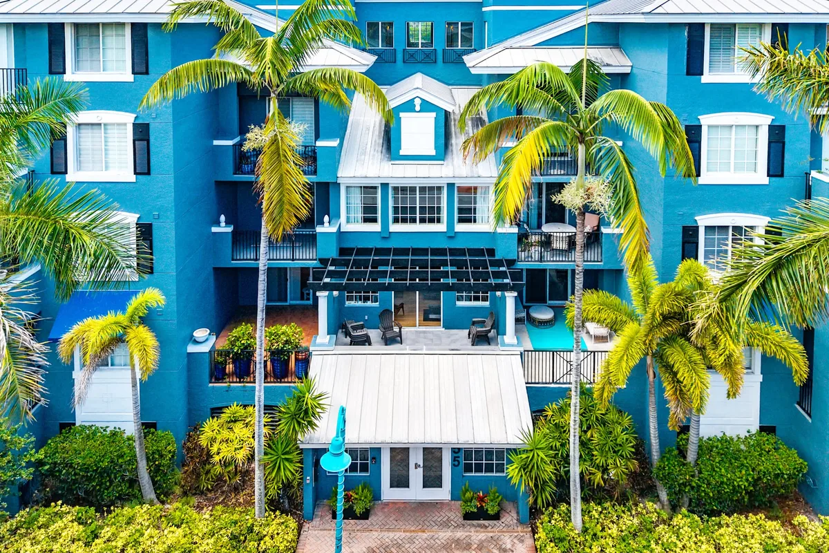 Pineapple Grove Village Condominiums Unit 2503