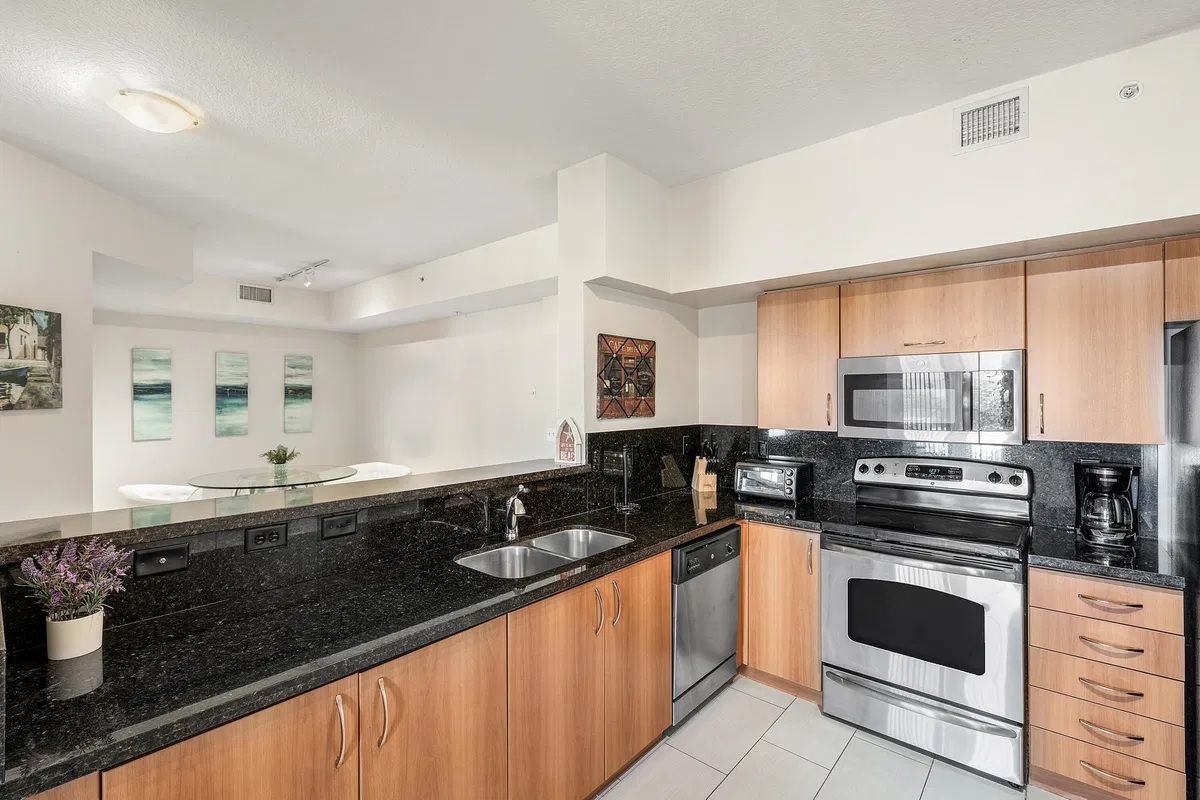 Pineapple Grove Village Condominiums Unit 2503 photo 4