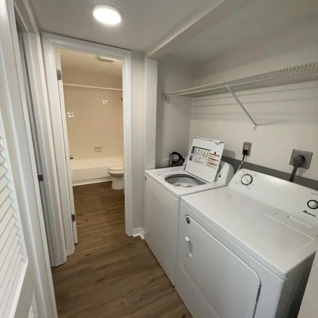 Unit Apt 10 - 102 photo 10