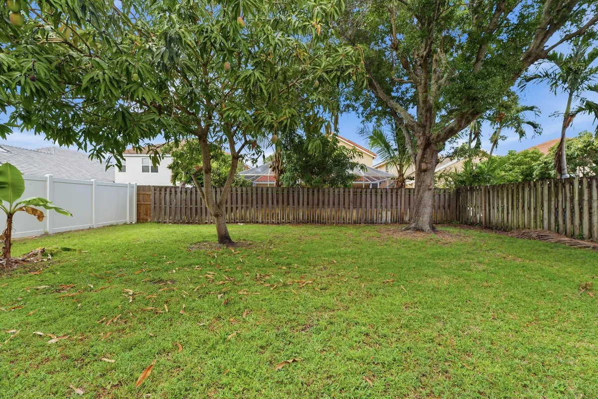 Residence photo 31