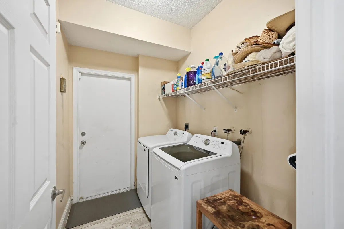 Residence photo 40