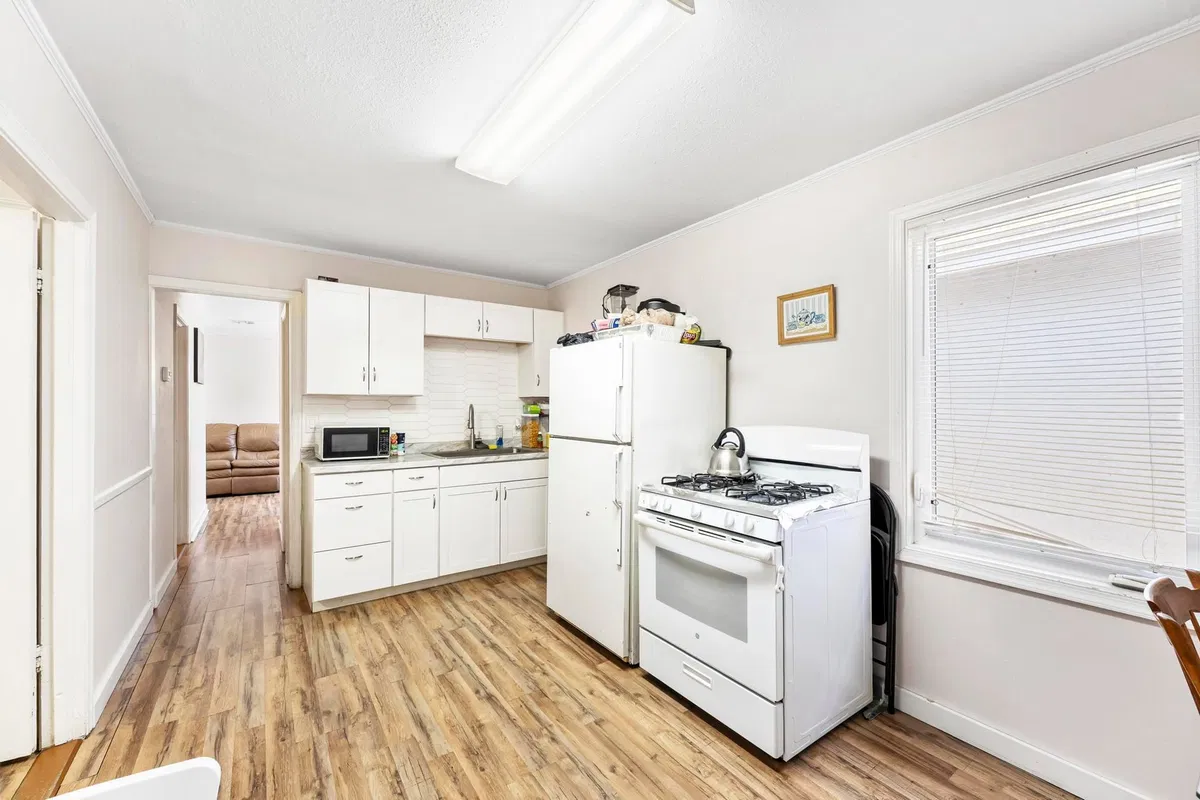  Residence photo 10