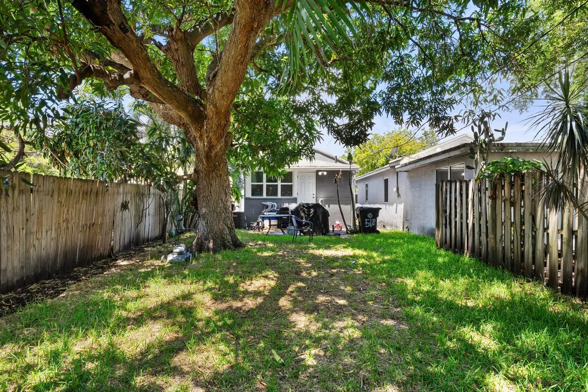  Residence photo 19