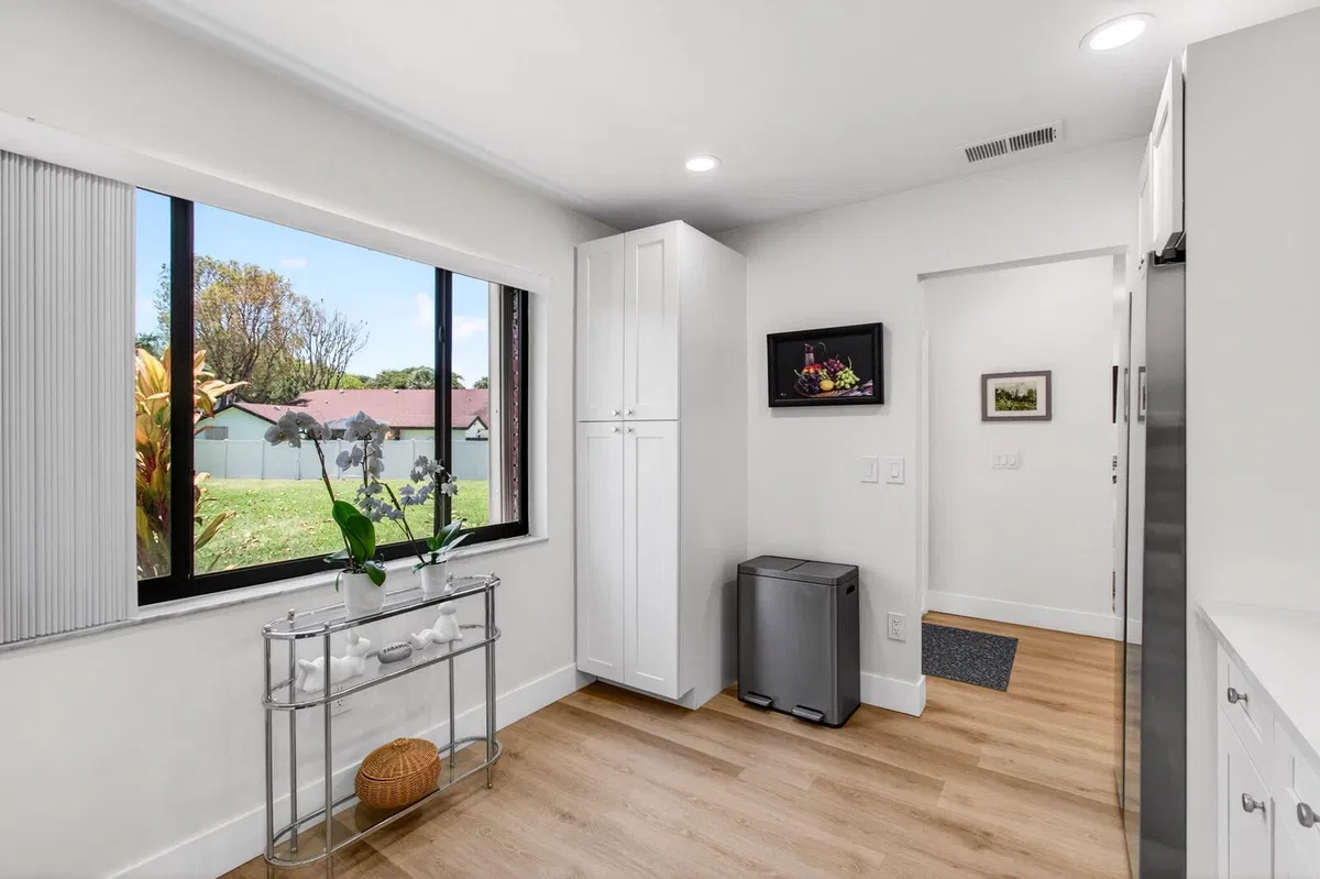 Residence photo 19