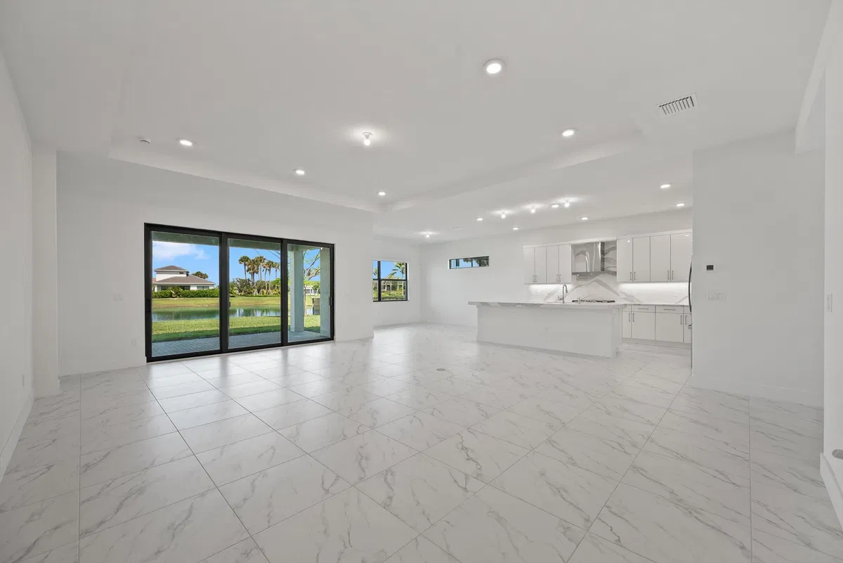 Residence photo 10