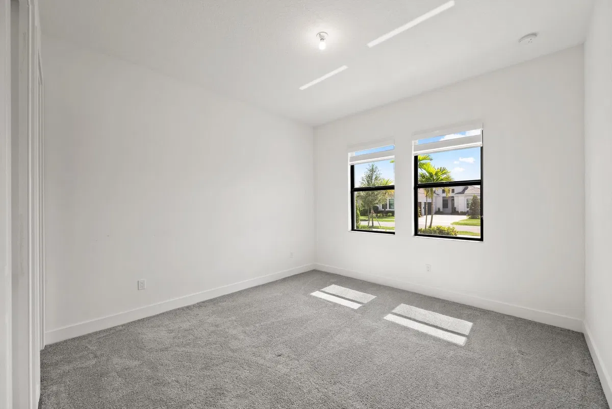 Residence photo 28
