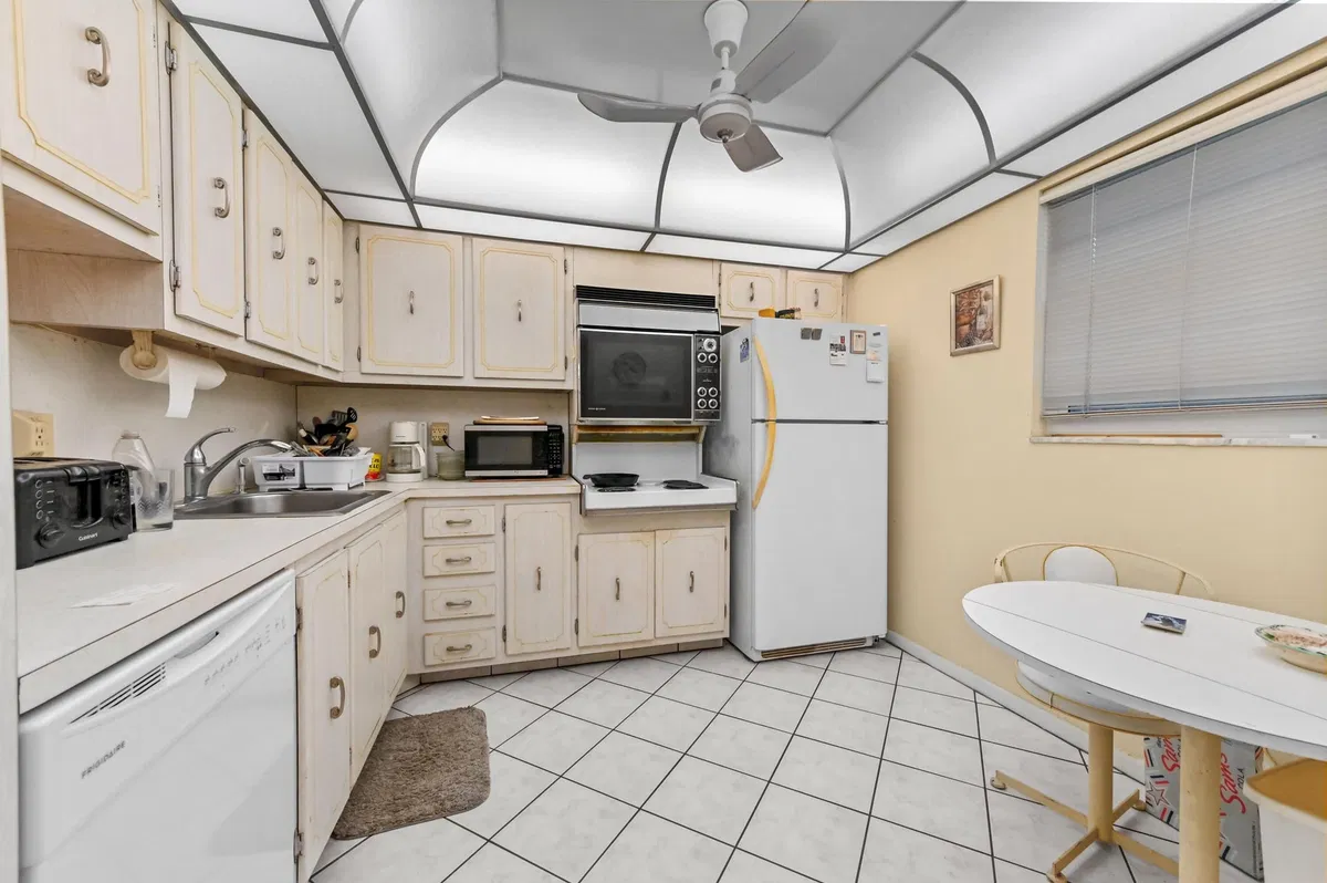  Unit 3170 photo 7