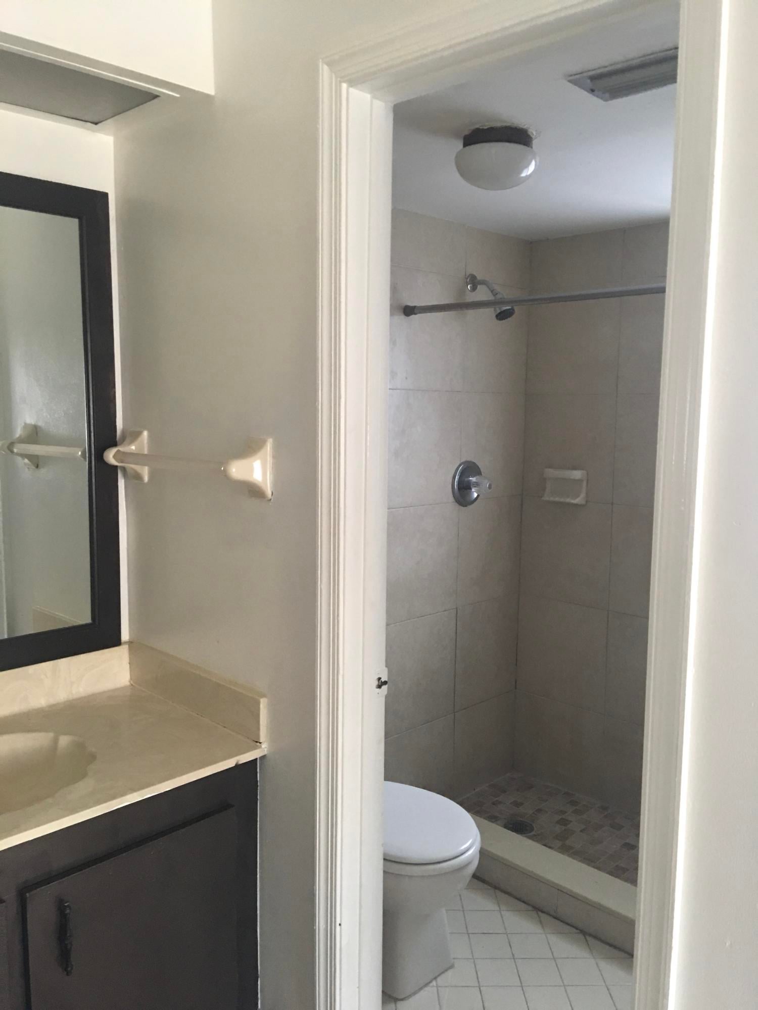 Unit 4243 photo 13