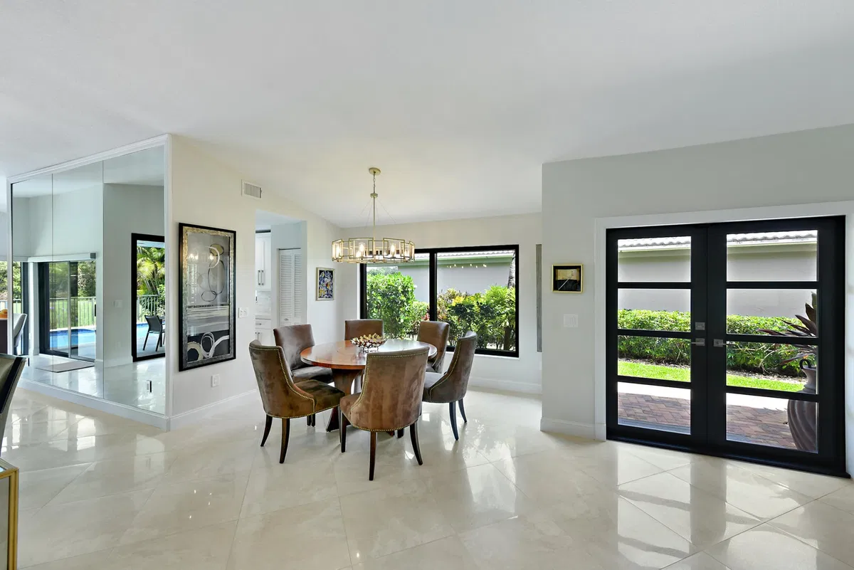 Residence photo 13
